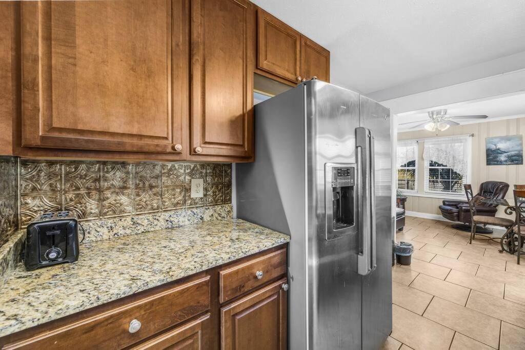 Dazzling Centrally Located Ocean View W 2 Kings, Huge Private Yard, 2 Decks, Firepit, Bbq Myrtle Beach Exterior photo