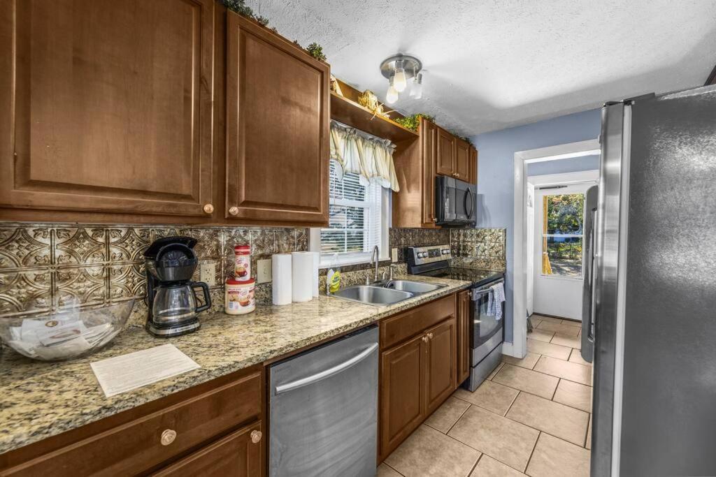 Dazzling Centrally Located Ocean View W 2 Kings, Huge Private Yard, 2 Decks, Firepit, Bbq Myrtle Beach Exterior photo