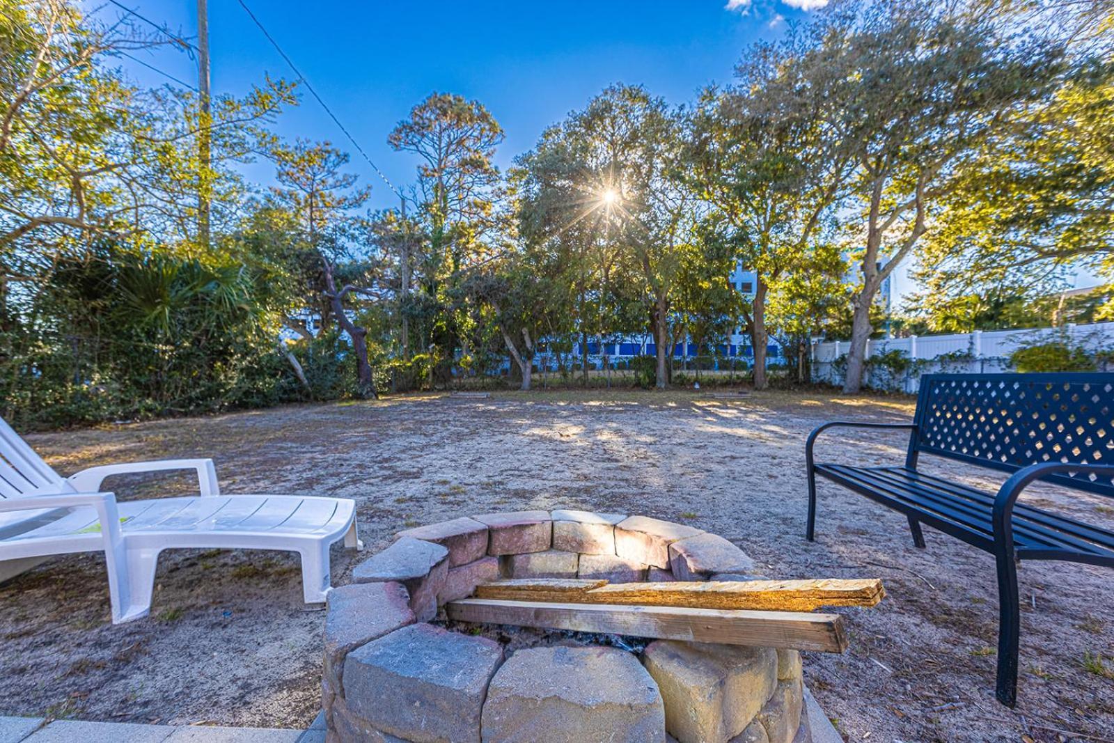 Dazzling Centrally Located Ocean View W 2 Kings, Huge Private Yard, 2 Decks, Firepit, Bbq Myrtle Beach Exterior photo