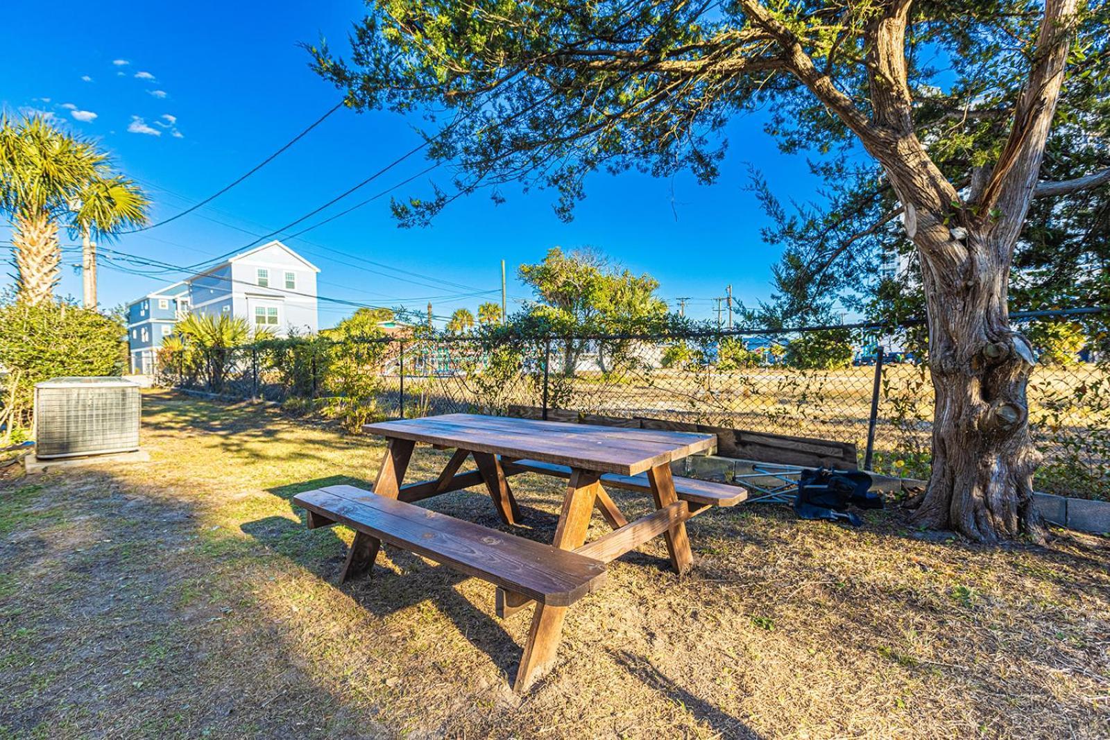 Dazzling Centrally Located Ocean View W 2 Kings, Huge Private Yard, 2 Decks, Firepit, Bbq Myrtle Beach Exterior photo